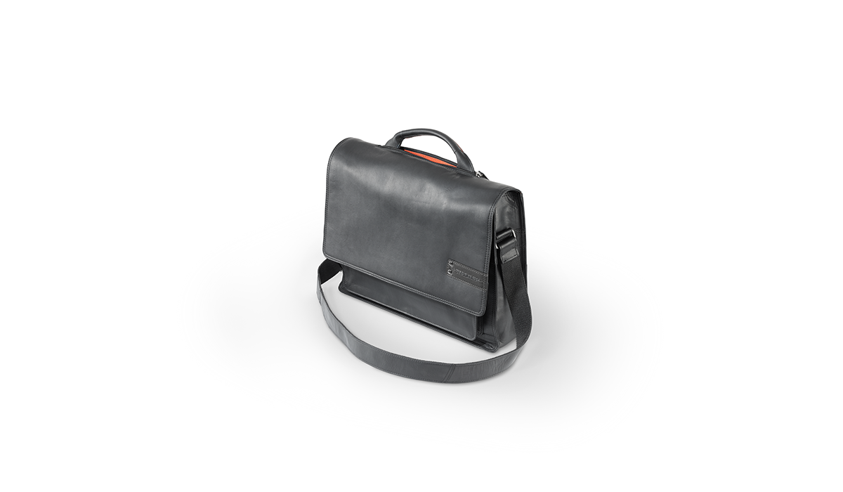 Stromer Bern Leather Single Bag e-bike carrier bag made of leather in black, with 13 liter capacity and removable shoulder strap.