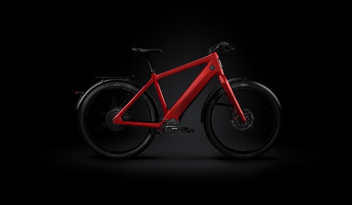 Available in the Launch Edition from March 2022: The new Stromer ST3 Pinion – the first Stromer e-bike with Pinion gearbox, carbon belt drive and an optional fully integrated anti-lock braking system.